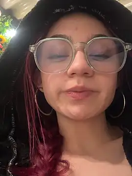 Red_kytty6 webcam