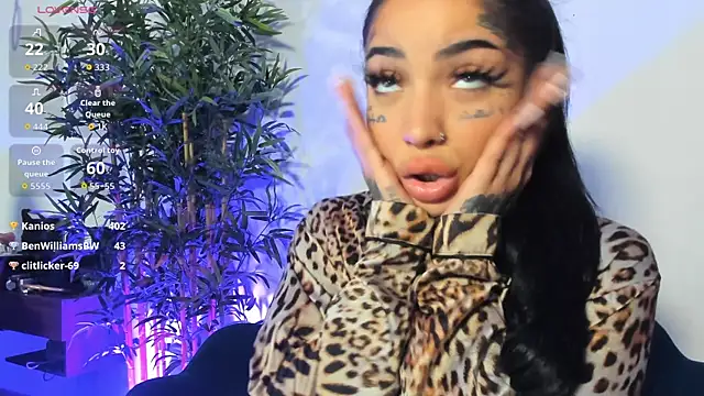 CreamyInkky_ webcam
