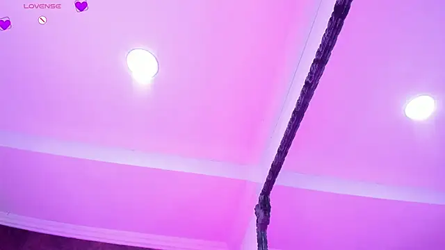 AlondraSoomer webcam