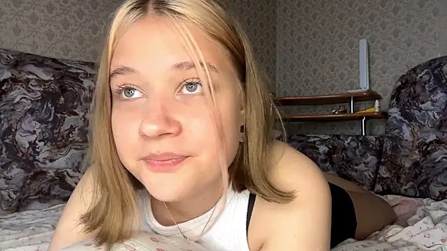 HildeConery webcam