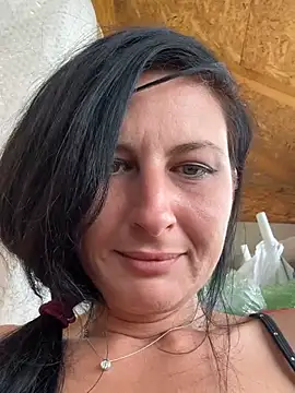 AlishyaJoi webcam