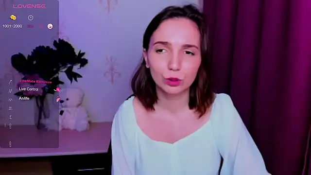 KindHazelHere_ webcam