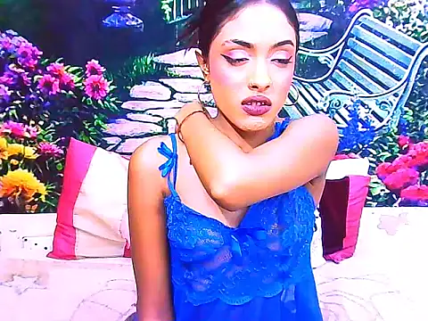 IndianPretty14u2Luv webcam