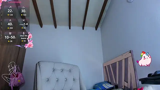 SkyeGabbyRose webcam