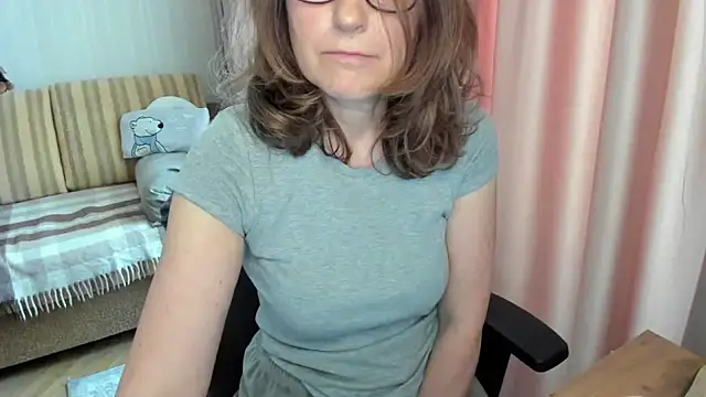 lauraoven webcam