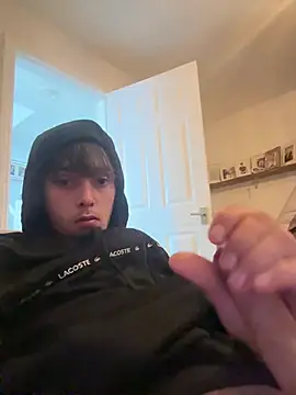 ukboy4cheap live sex cam