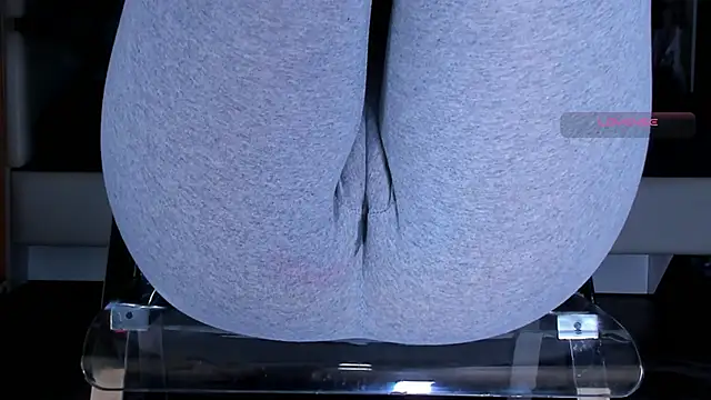 Cameltoe_squirt_inPants webcam