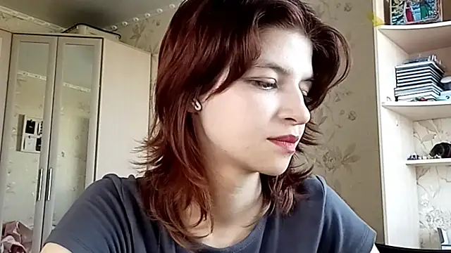 LowkeyIndigo webcam