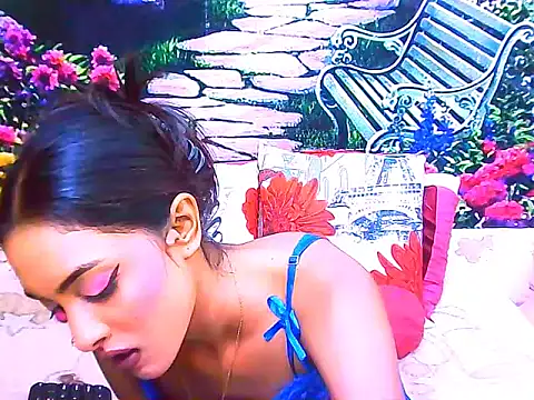 IndianPretty14u2Luv webcam