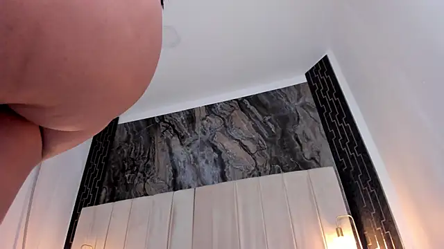 sarita_rouzze webcam