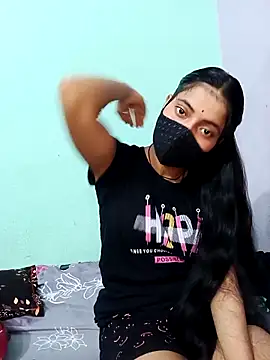 Webcam Model (18_year_old_girl)  is live.Free join now!