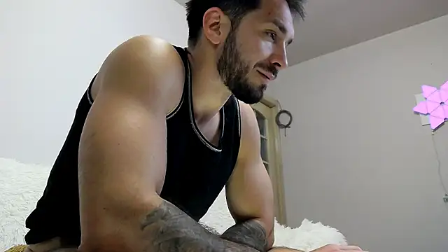 MichaelWills live sex cam
