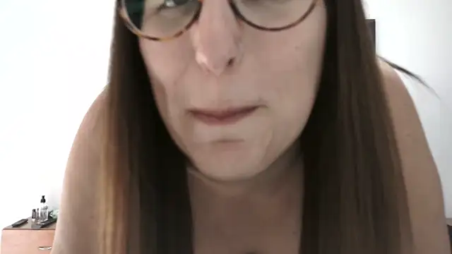Maya_Brooke webcam