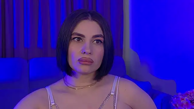 AdrianaToress webcam