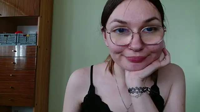 LooveELLYx webcam