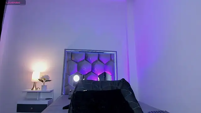 ice_grace - Ice_grace's free webcam - UK Sex Cams