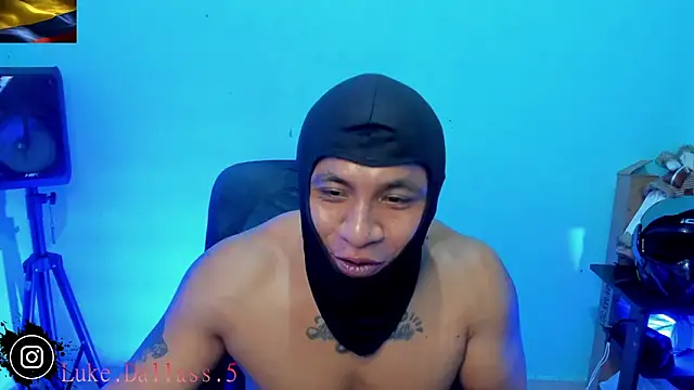 zeus_7777 webcam