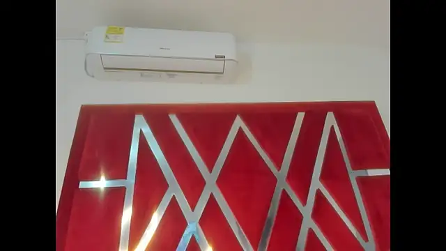 Darsy_scandarckasm webcam