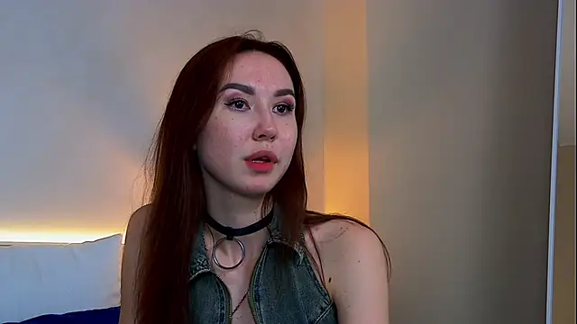 EmilyGray__ webcam