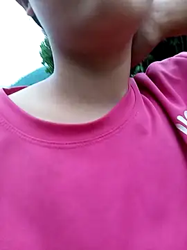 LucyBri01 webcam