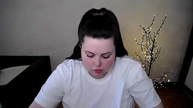 Emily_Mo webcam