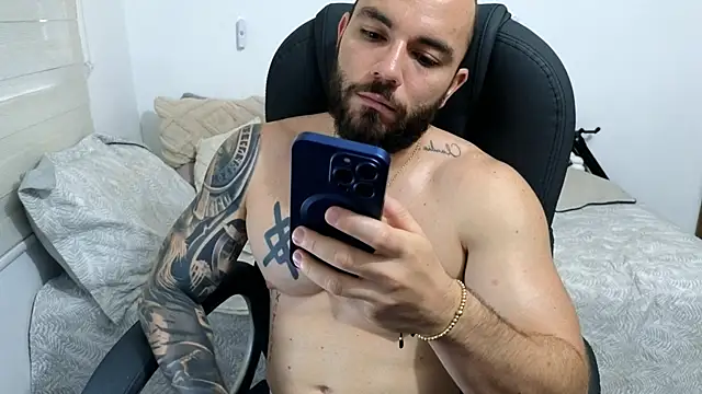 Isaac_Carter webcam