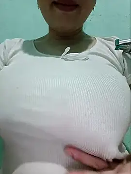 Shine_Mai webcam