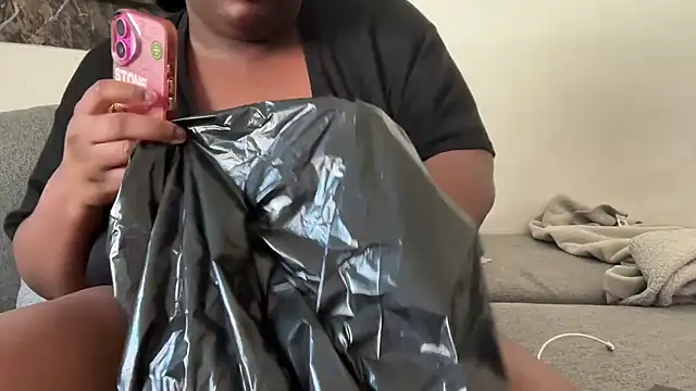 nanaisbackk webcam