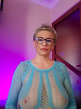 LunaBlaise webcam