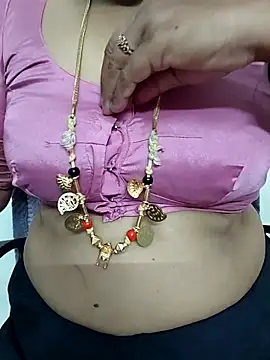 gaurika18 webcam