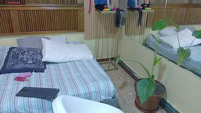 Eli666uwu webcam