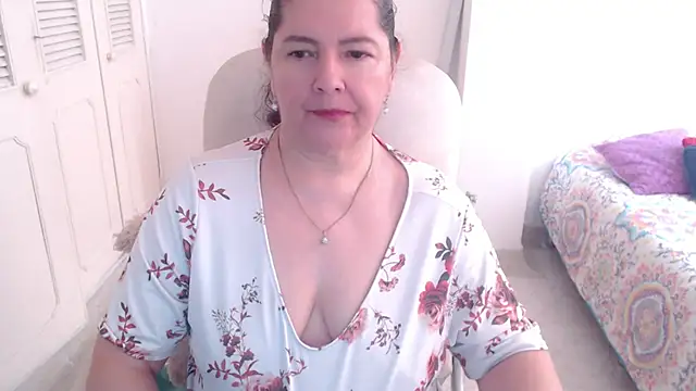leonela_69 webcam
