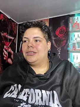 Hailey_Curvy webcam
