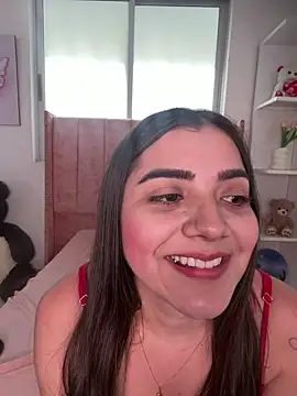 Webcam Model (salomecute21)  is live.Free join now!