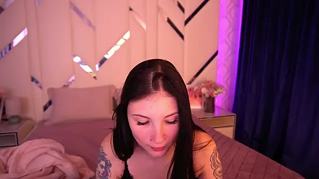 LunaaMay webcam