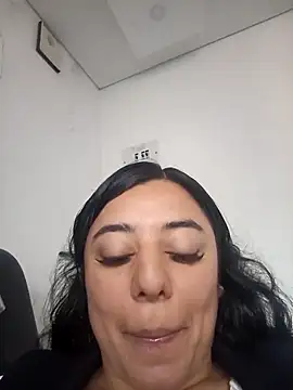 Ayla_White webcam