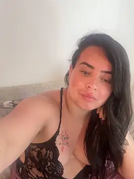 Webcam Model (Sophie_23XX)  is live.Free join now!