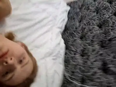mooniekiss webcam