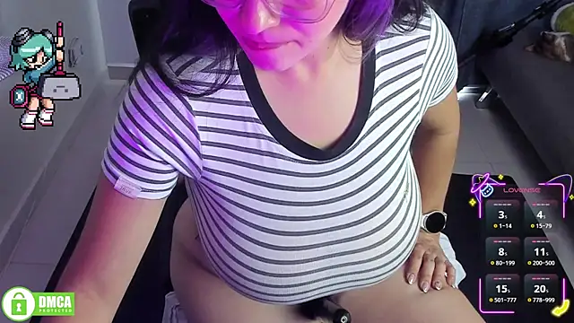 Roxy_clark live sex cam