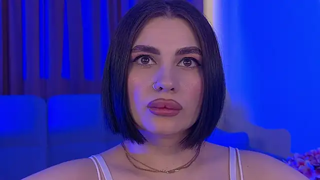 AdrianaToress webcam