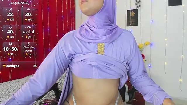 AishaAmin_ webcam