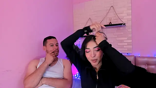 aronandmoli69 - Aronandmoli69's free webcam - UK Sex Cams