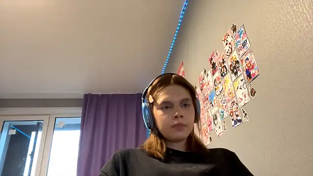 Iam_Eshly webcam