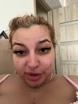 AllysonK webcam