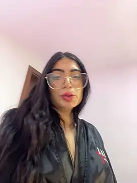 Mia_222 webcam