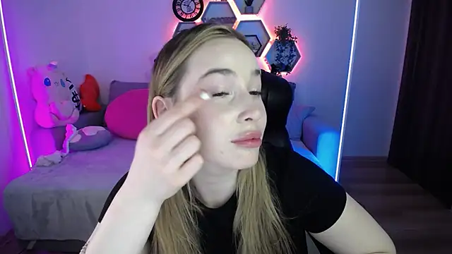 SabrinViolet webcam