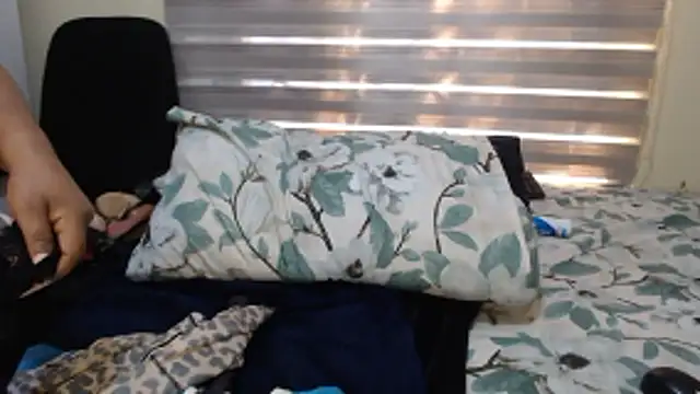 Foxybrownxx1 webcam