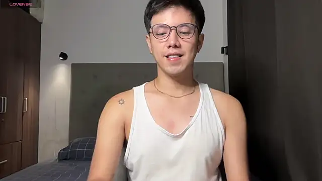 Addictiveboi webcam