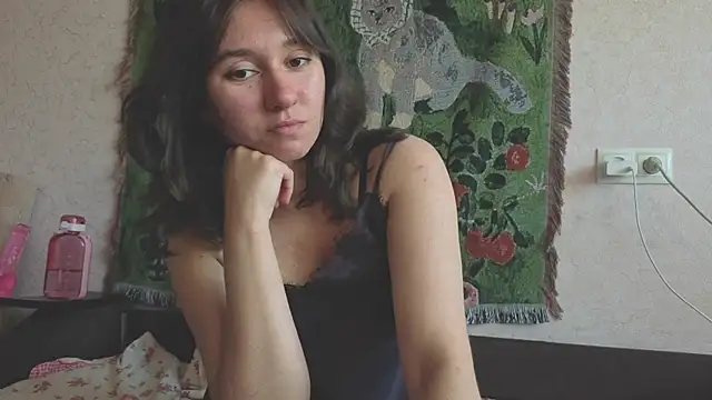 MiaLovelyOne webcam