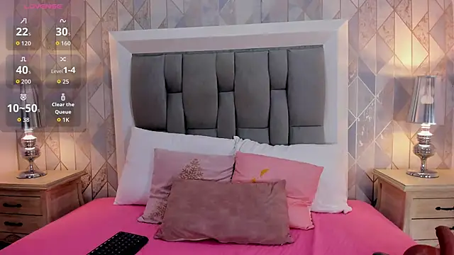 zharia_lux_25 webcam